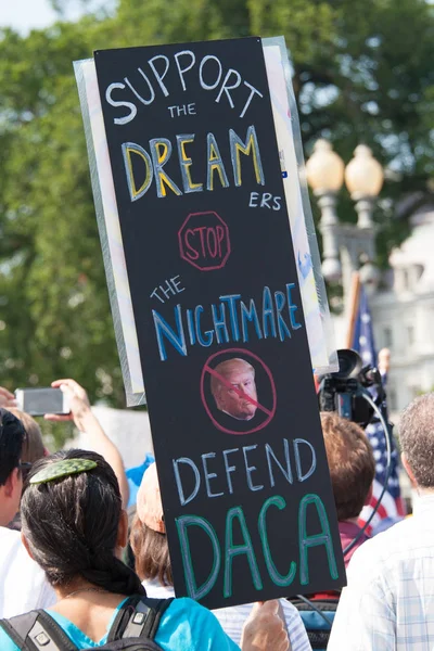 Protest gegen das Ende von Daca — Stockfoto