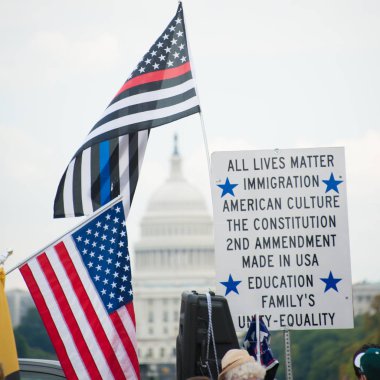 Tüm mitingler anası