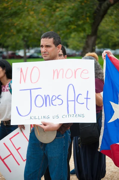 Protesterade bristen på stöd till Puerto Rico — Stockfoto