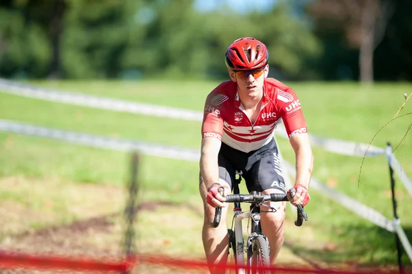 Ciclocross Racer in Competizione — Foto Stock