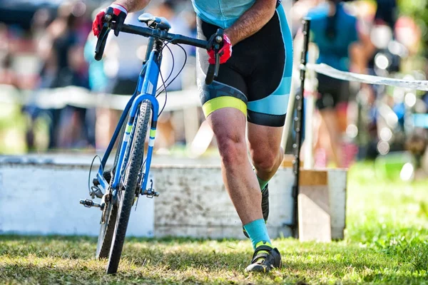 Cyclocross yarış rekabet içinde