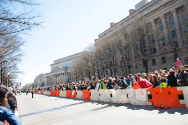 Kalabalık Pennsylvania Avenue Our Lives, silah kontrolü, öğrenciler tarafından protesto için Mart'ta 24 Mart 2018 yılında Washington Dc için sıraya  