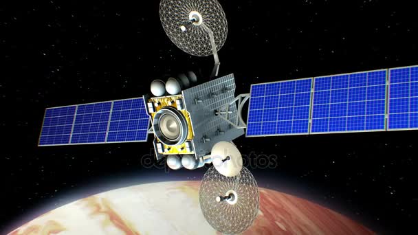 宇宙レーザー兵器。背景に木星、惑星の軌道上の架空の軍事衛星は、サイファイの銃は、3 d アニメーションから撮影します。惑星のテクスチャは、グラフィック エディターで作成されました。. — ストック動画