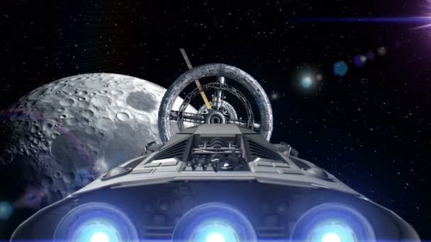 Kosmická loď s pulsate motory létání do vesmírné stanice dveře na pozadí měsíce, 3d animaci. Povrch měsíce byl vytvořen v grafickém editoru bez fotografií a jiných obrázků. — Stock video