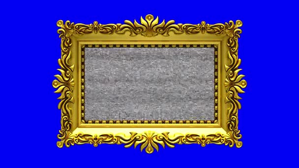 背景上的蓝屏。在华丽的金色镜框中, 电视噪声和绿色色度键在屏幕上播放。3d 动画介绍. — 图库视频影像