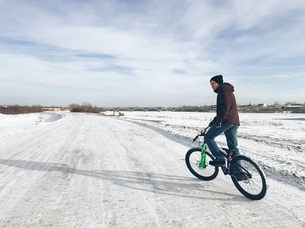 Man riding mountainbike