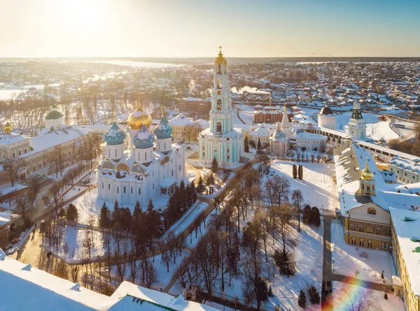 Widok z lotu ptaka na Trinity St. Sergy klasztor w zimie — Zdjęcie stockowe