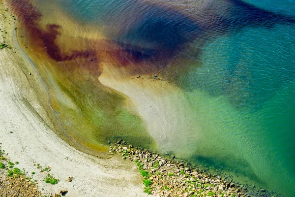 Plaja Yakın Nehri Nde Kirliliği — Stok fotoğraf