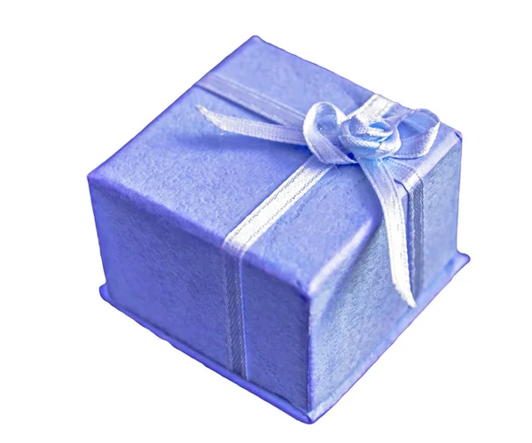 Caja de regalo redonda púrpura — Foto de Stock