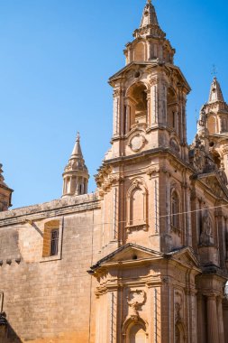 Güzel sokak mimarisi