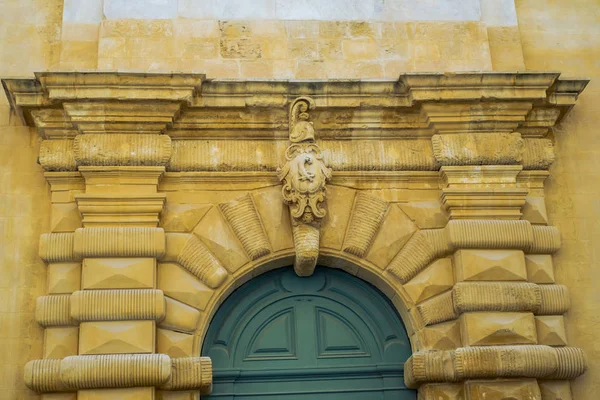 Arquitectura tradicional maltesa —  Fotos de Stock