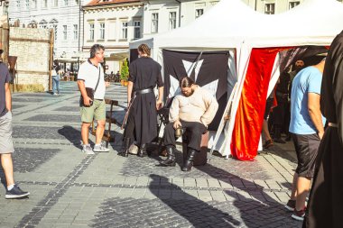 çeşitli sokak faaliyetleri