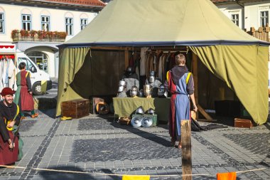 çeşitli sokak faaliyetleri