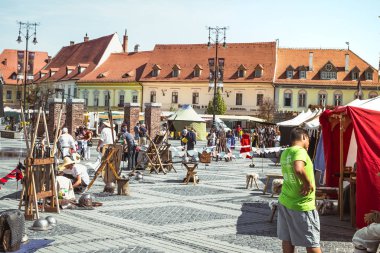 çeşitli sokak faaliyetleri