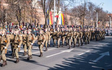 Romanya Ulusal Günü 'nde Askeri Yürüyüş
