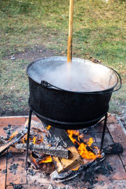 Yemek kaynatıcısı.