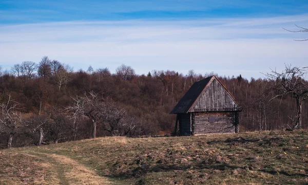 Romanian old sheepfold on the hill in the fall season — Stok Foto