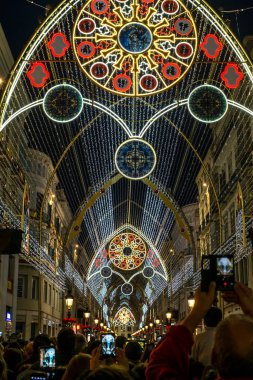 Malaga 'nın merkezinde Noel ışığı gösterisi