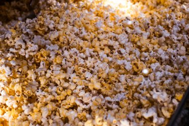 Dağıtılmış tuzlanmış patlamış mısır, doku arkaplanı