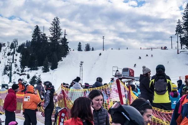 Lots of people on a mountain slope at ski — 스톡 사진