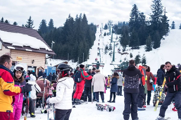 Lots of people on a mountain slope at ski — 스톡 사진