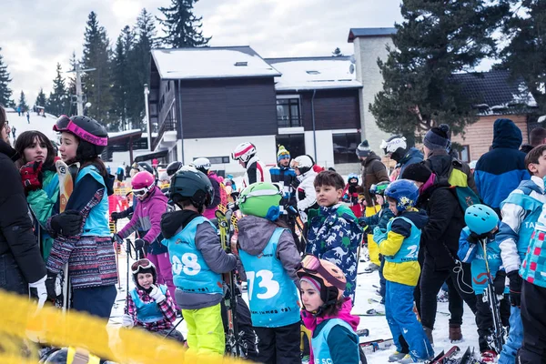 Lots of people on a mountain slope at ski — 스톡 사진