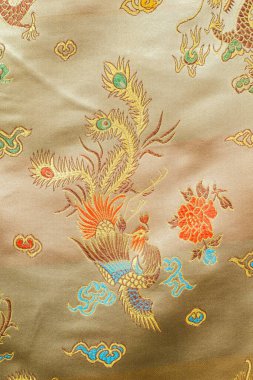 İpek işlemeli Çin ejderhası.