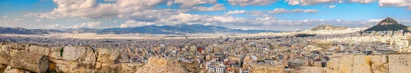 ギリシャアテネ2020年2月13日 アクロポリスから撮影されたアテネ市の上空からの眺め — ストック写真