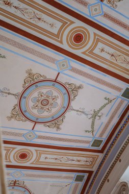 Atina, Yunanistan - 14 Şubat 2020. İlk modern olimpiyat oyunları için 1880 'lerde inşa edilen görkemli salon şimdi bir konferans merkezi olarak kullanılıyor..