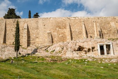 Atina, Yunanistan - 13 Şubat 2020. Akropol 'deki Parthenon Harabeleri - MÖ 447 - Atina, Yunanistan' da