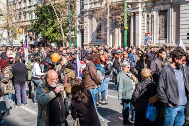 Atina Şehri, Yunanistan - 18 Şubat 2020. Atina kentindeki kamu sektörü çalışanları, muhafazakar hükümetin emek piyasasını serbestleştirme amaçlı planlanan yasasını protesto etmek amacıyla yeni bir grev düzenledi