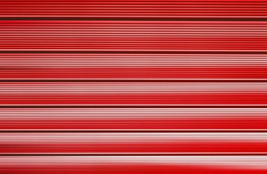 Mavi ışıklı, metal panjurlu soyut paralel çizgiler