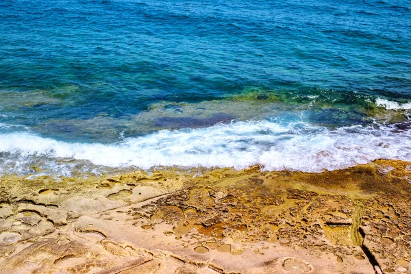 Stenig Strand Vid Medelhavet Sliema Malta — Stockfoto