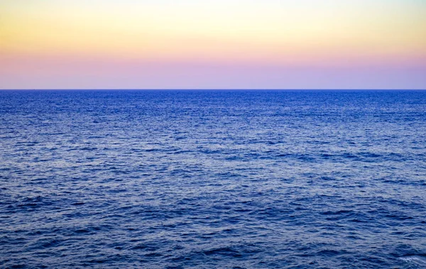 马耳他加勒比海上空的夕阳西下 — 图库照片