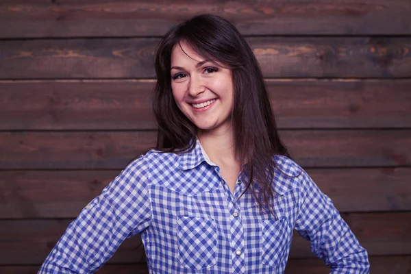 Caucasian brunette looking at the camera — Stock Photo, Image