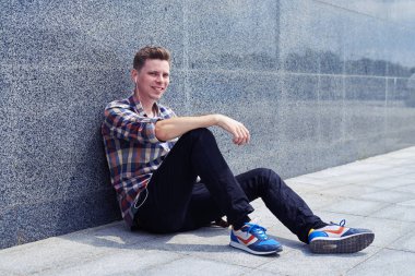 Samimi çocuk müzik dinlerken dinlenme 