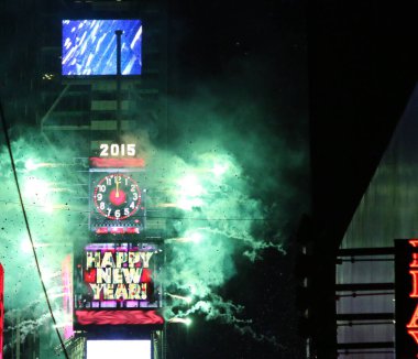 Kare 2015 kez mutlu yeni yıl