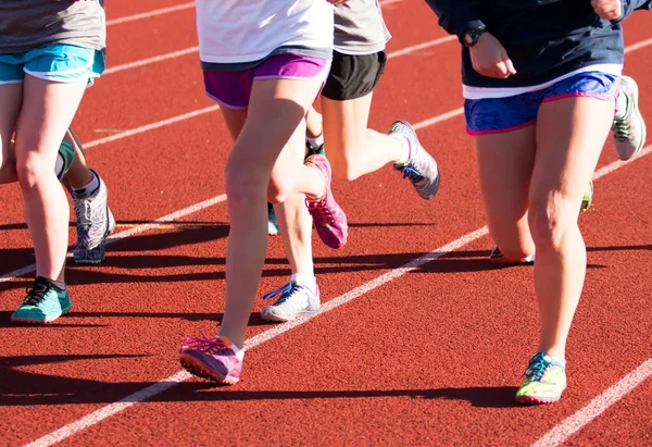 Meisjes Kruis land team snelheid trainnig — Stockfoto