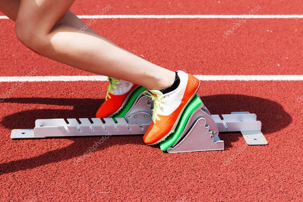 블록에 고 등 여성 스프린터 — 스톡 사진 © WoodysPhotos #161484066