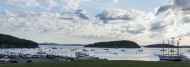 Bar Harbor Maine'nın waterfront görünümünü