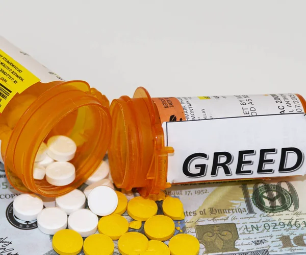 Two Prescription Bottles One Greed Have White Yellow Pills Spilling — Stock Photo, Image