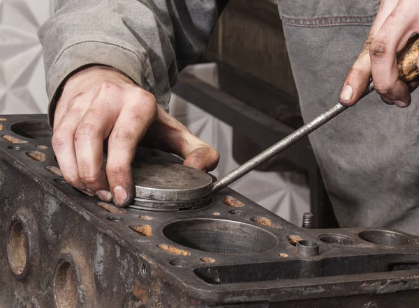 Reparar motor de coche — Foto de Stock