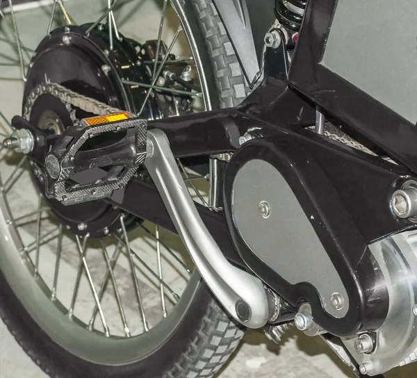 Elektrik motorlu bisiklet