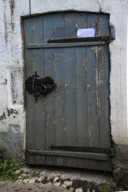 Kapıdaki eski kilit