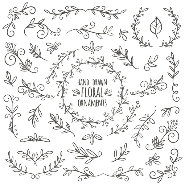 Isolé mignon ornements floraux dessinés à la main ensemble — Image vectorielle