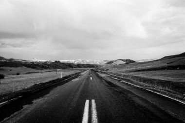 Yol güneş ışığı