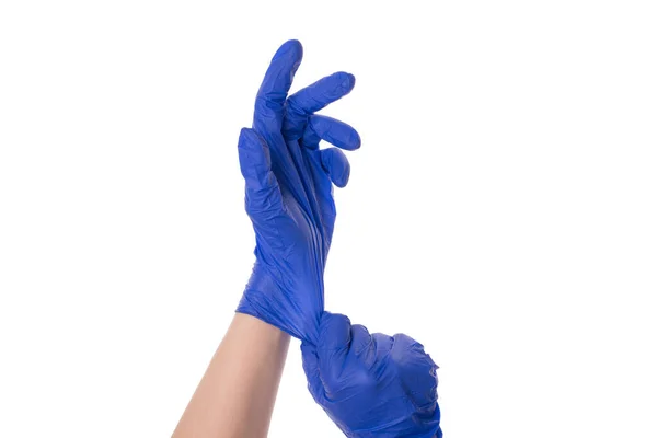 白い背景の上に隔離された青いニトリル手袋を身に着けている医師の閉鎖オーバーヘッド写真 — ストック写真