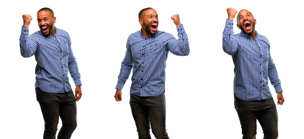 Homem Afro Americano Com Barba Feliz Animado Expressando Gesto Vencedor — Fotografia de Stock