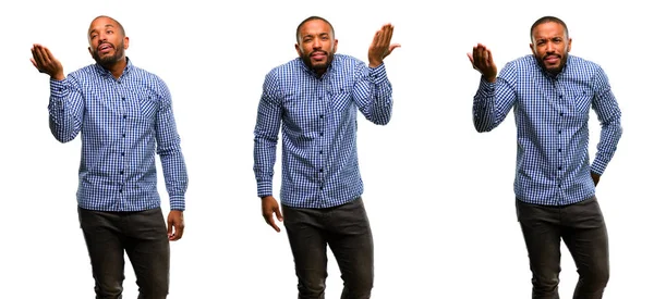 Африканский Американец Бородой Раздраженный Злой Выражающий Негативные Эмоции Раздраженный Кем — стоковое фото