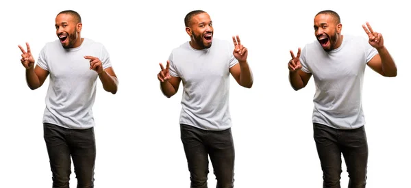 Američan Afričana Muž Plnovousem Šťastný Nadšený Vyjádření Vítězné Gesto Úspěšné — Stock fotografie